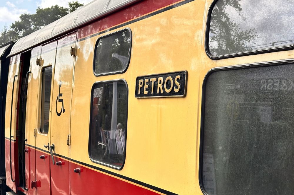 PETROS Accessible Coach in Kent